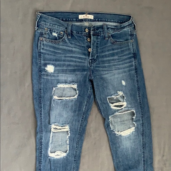 Hollister ripped jeans - Picture 2 of 6